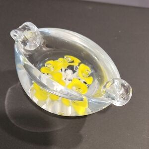 Controlled Bubble Yellow/White Flower Glass Ashtray